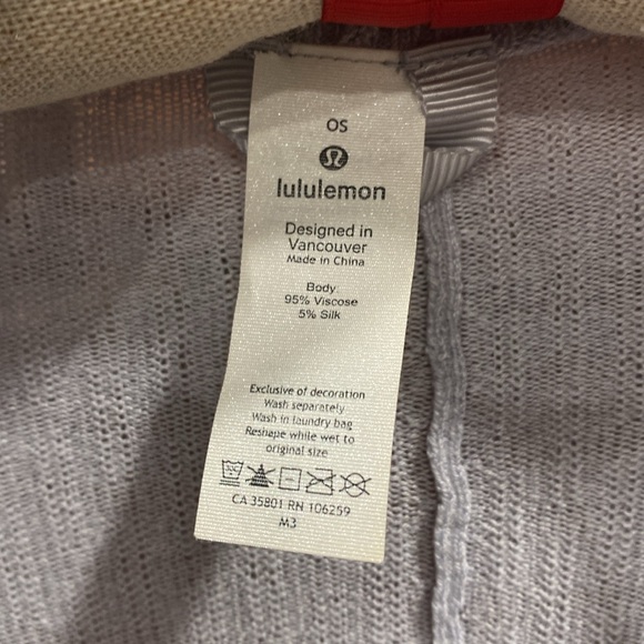 Stillness Wrap - Picture 2 of 6